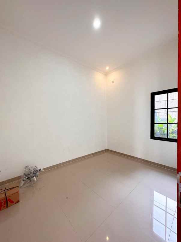 dijual rumah jatikramat