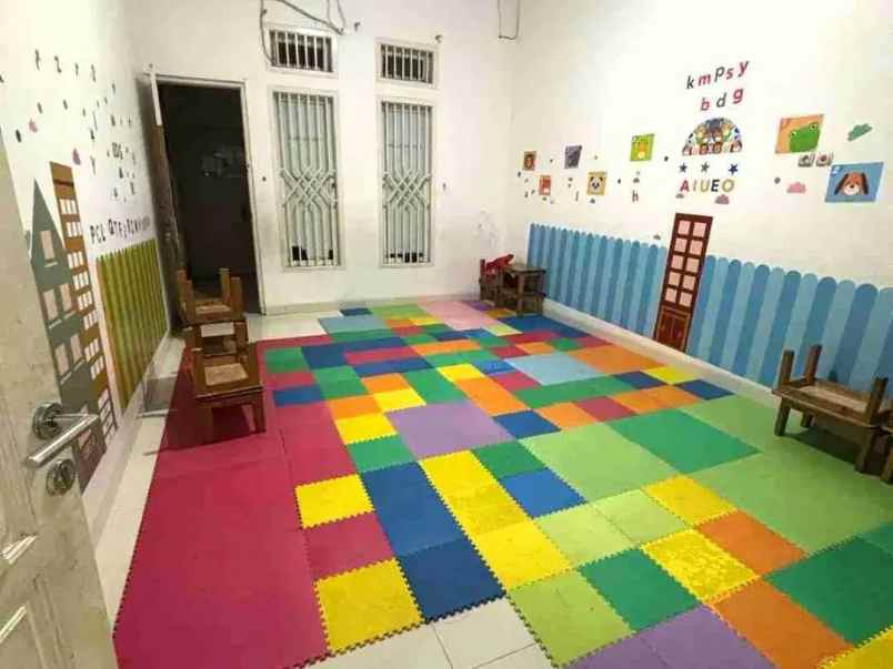 dijual rumah jatinegara