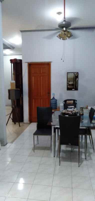 dijual rumah jemursari
