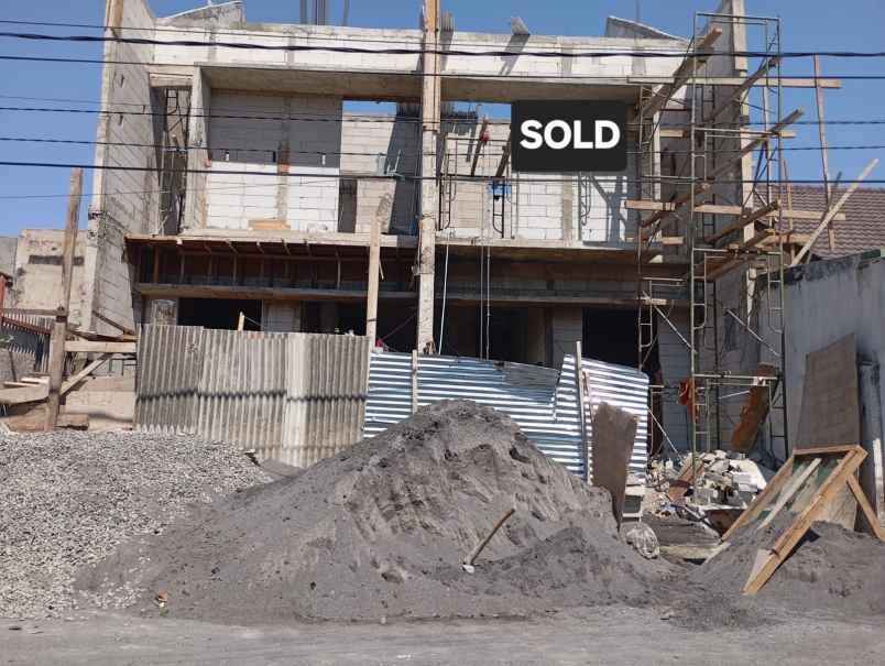 dijual rumah jemursari