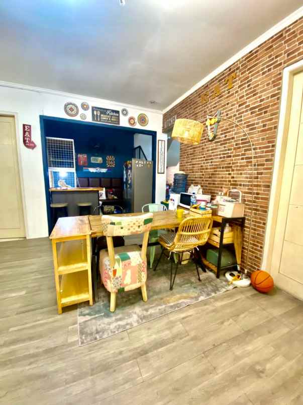 dijual rumah jl banjarsari antapani bandung