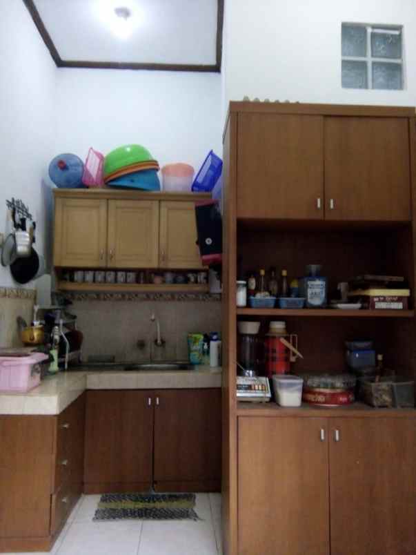 dijual rumah jl bobojong