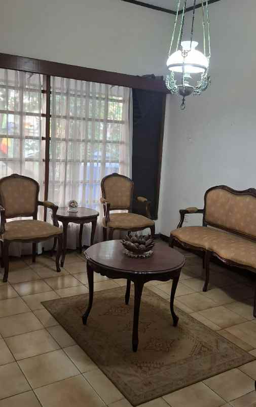 dijual rumah jl cendrawasih bintaro kec