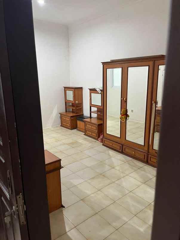 dijual rumah jl cinere raya cinere