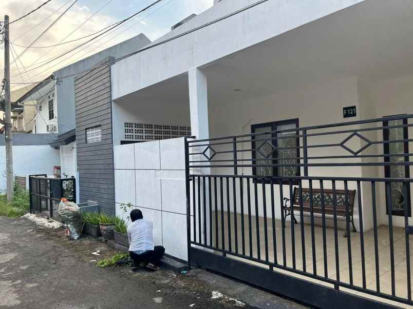 dijual rumah jl cinere raya cinere