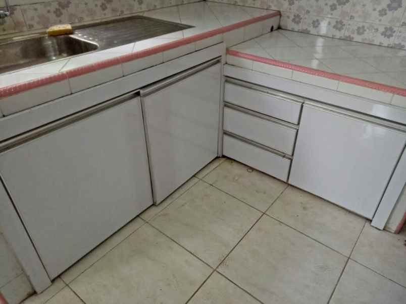 dijual rumah jl ciracas jakarta timur