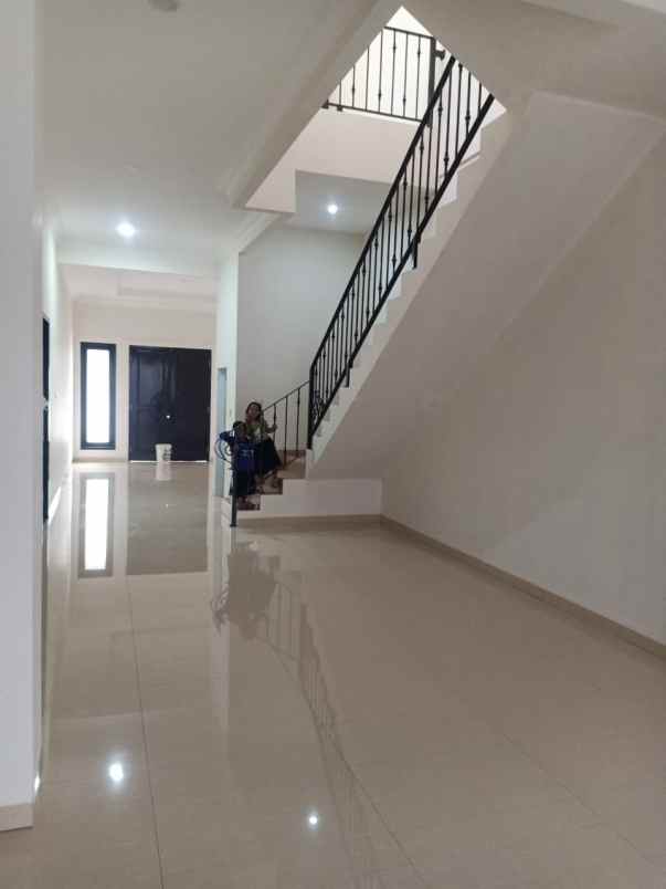 dijual rumah jl duren sawit raya duren