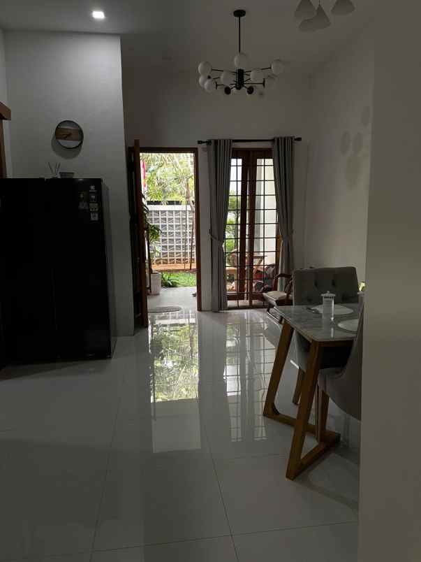 dijual rumah jl duren sawit raya duren