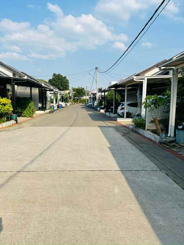 dijual rumah jl gn batu pasteur kota