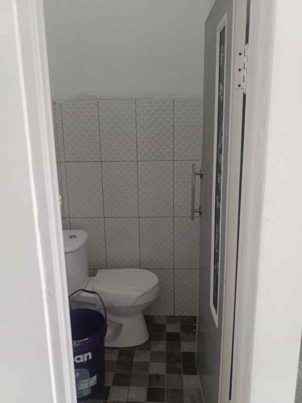 dijual rumah jl islamic center atas