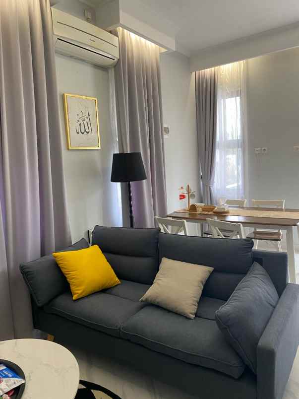 dijual rumah jl jati padang pasar