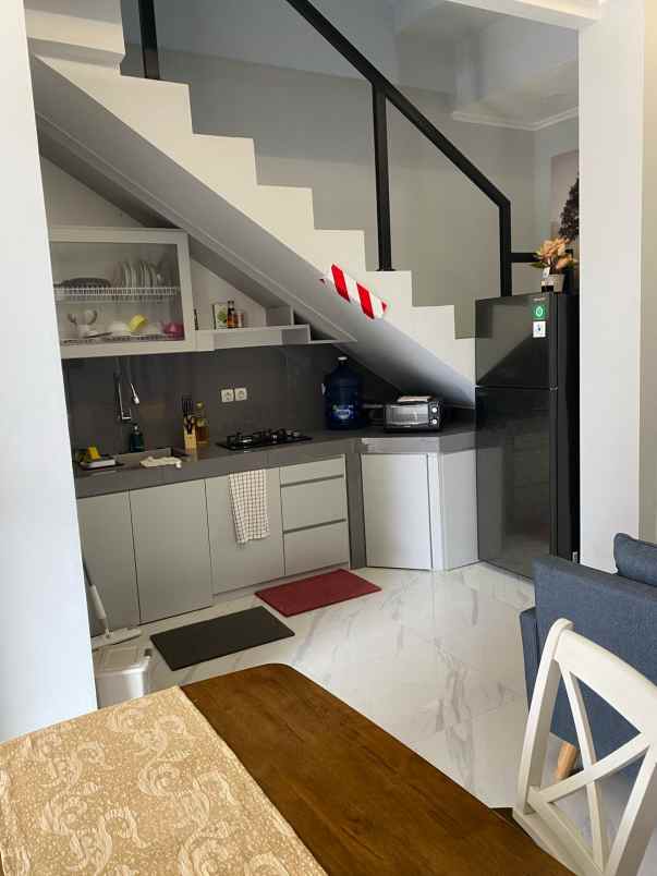 dijual rumah jl jati padang pasar