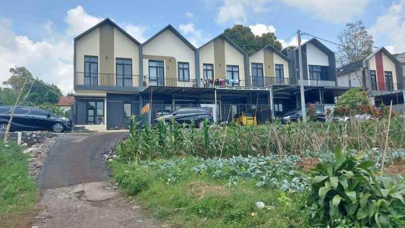 dijual rumah jl kol masturi cimahi