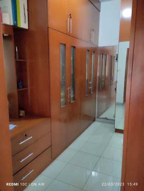 dijual rumah jl mampang prapatan