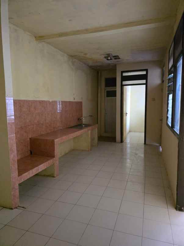 dijual rumah jl perumahan depok mulya 1