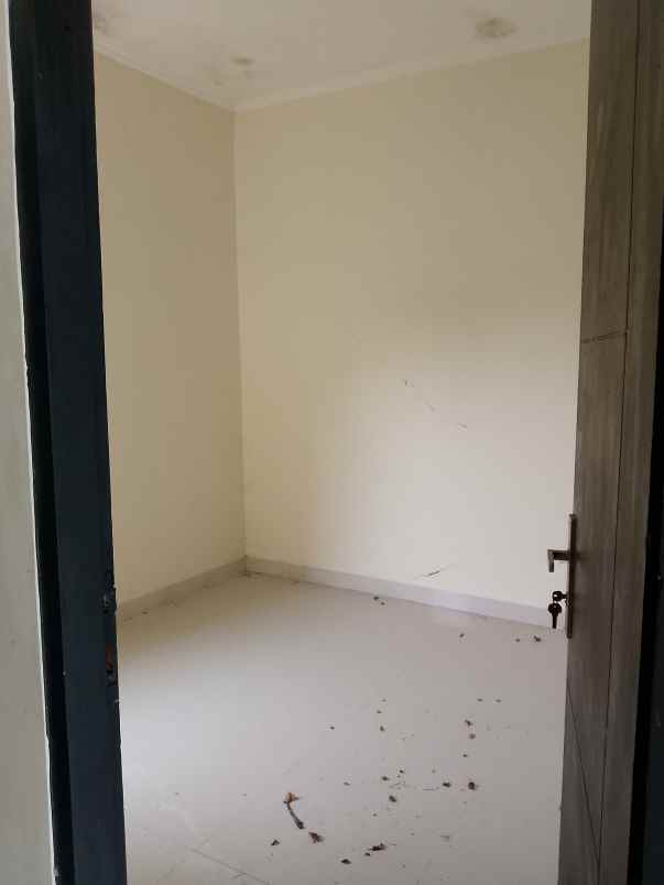 dijual rumah jl pilar sukatani no 2