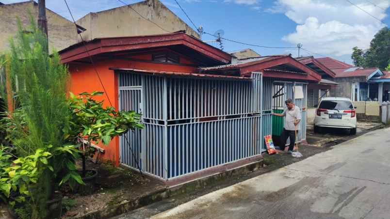 dijual rumah jl rajawali sakti