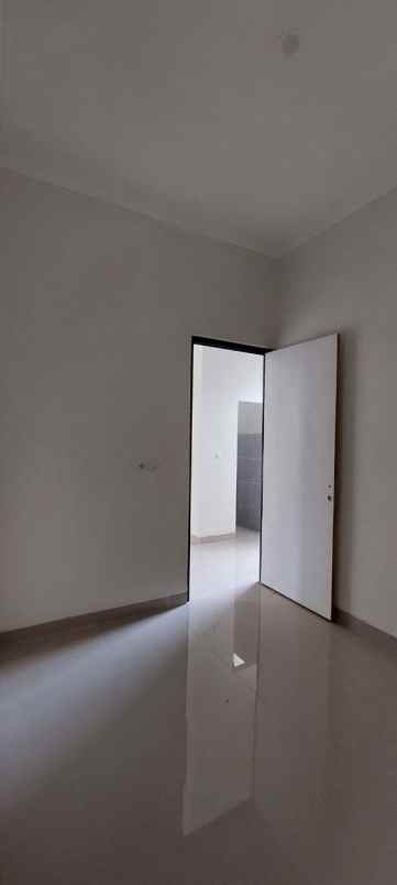 dijual rumah jl raya letjen suprapto