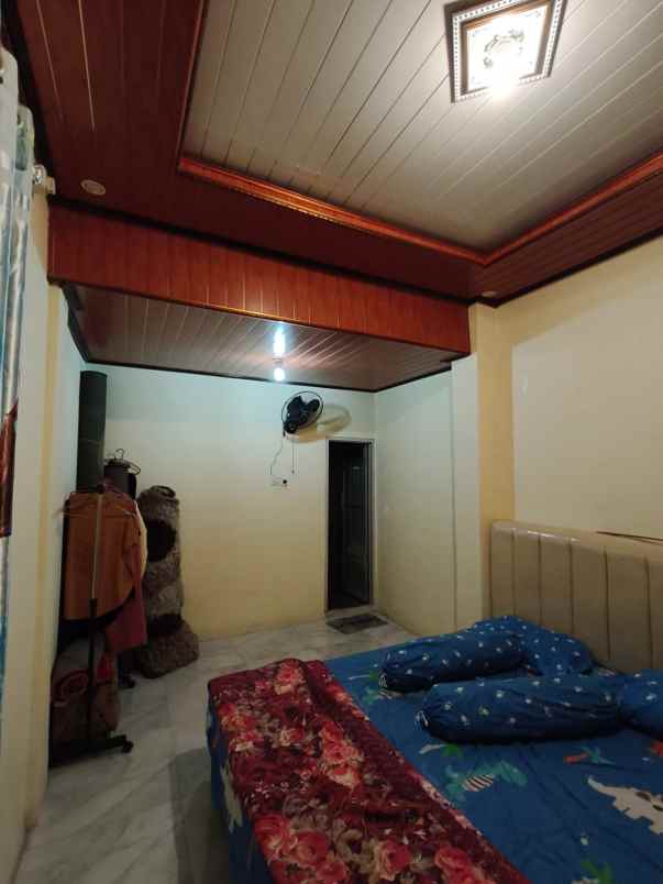 dijual rumah jl salak