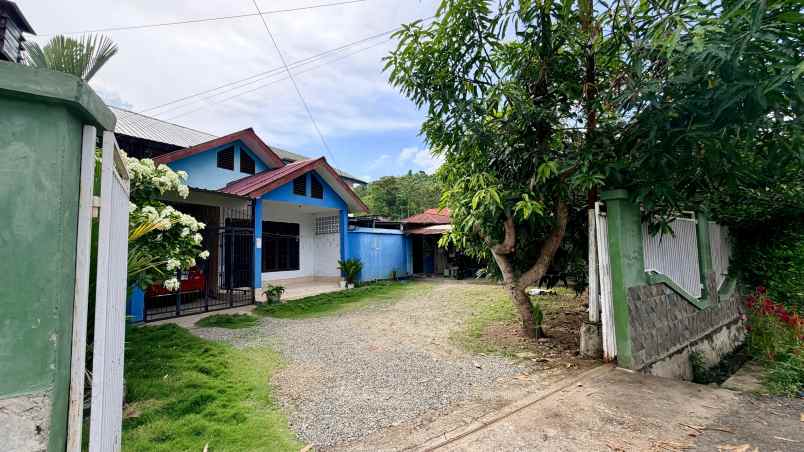 dijual rumah jl tandipau