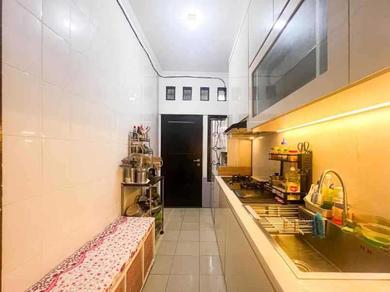 dijual rumah jl tanjung barat jakarta