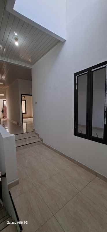 dijual rumah jl telaga mas