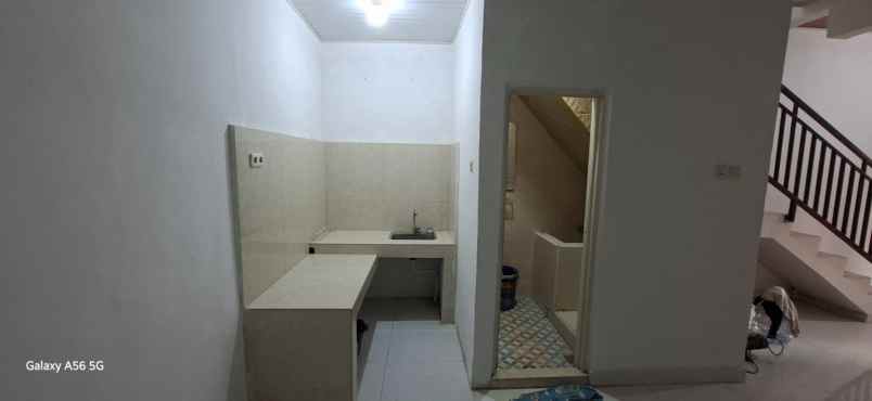 dijual rumah jl telaga mas