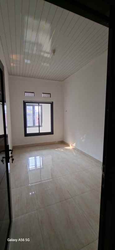 dijual rumah jl telaga mas