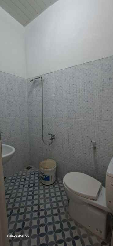 dijual rumah jl telaga mas