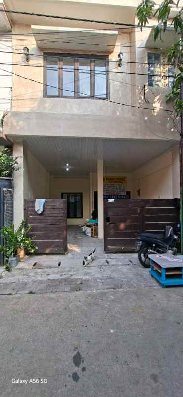 dijual rumah jl telaga mas