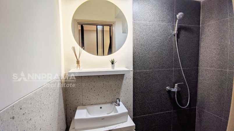 dijual rumah jurang mangu tangerang selatan