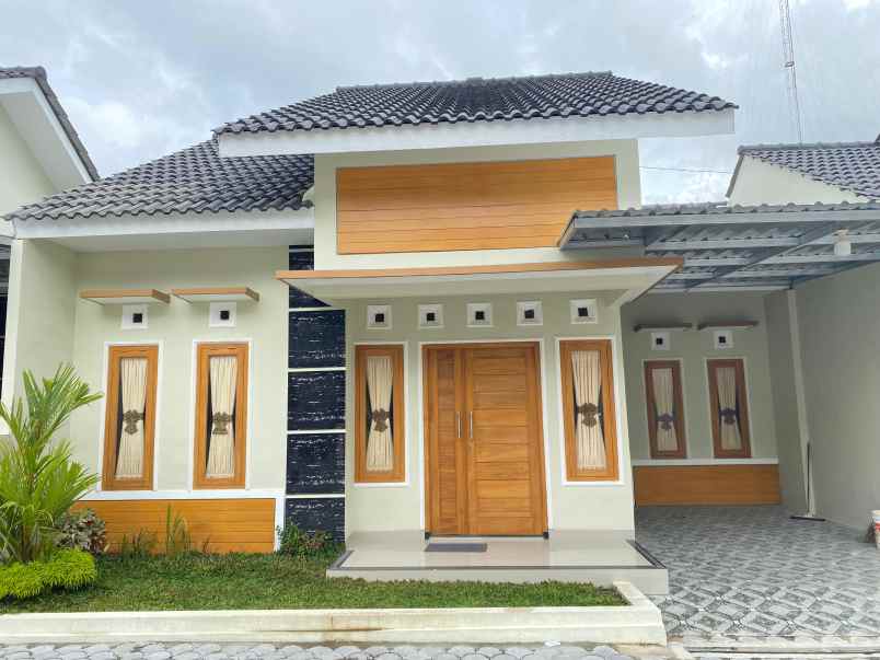 dijual rumah kadisoko purwomartani