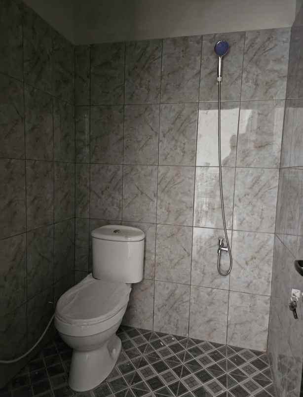 dijual rumah kalimulya gdc area