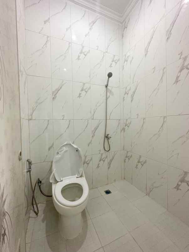 dijual rumah kalisari