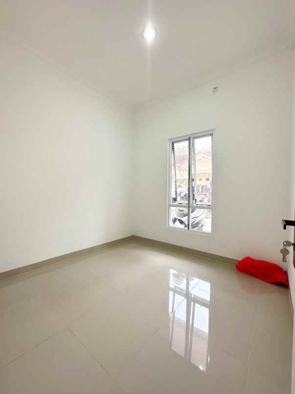 dijual rumah kalisari