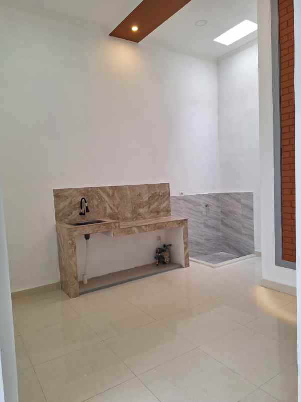 dijual rumah karawang