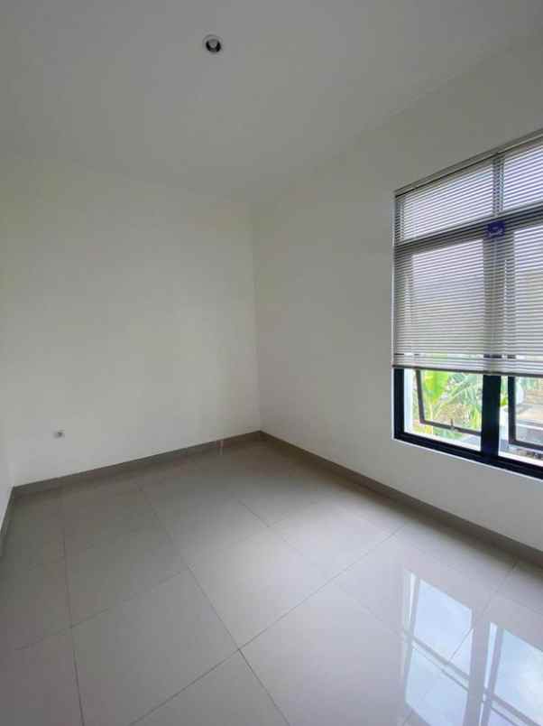 dijual rumah karyawangi sariwangi