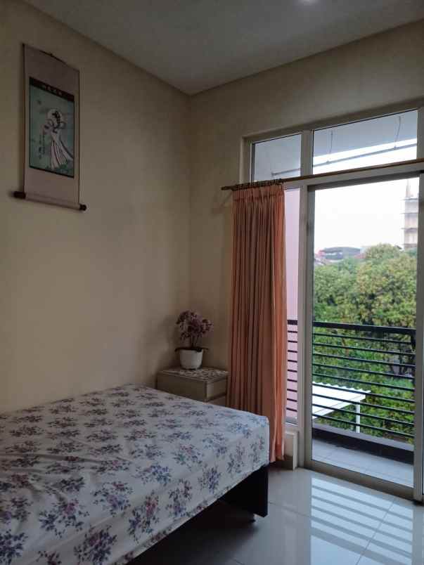 dijual rumah katamaram pik 3 lantai hadap selatan