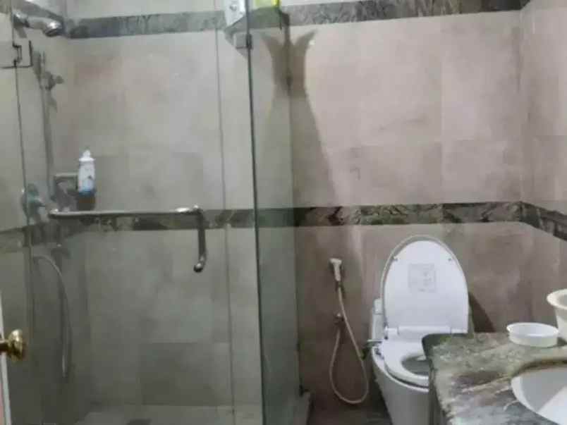 dijual rumah kayu mas kayu putih pulo