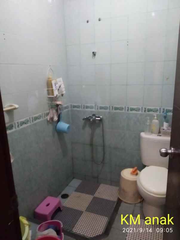 dijual rumah kebayoran lama selatan
