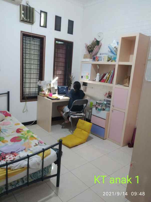 dijual rumah kebayoran lama selatan