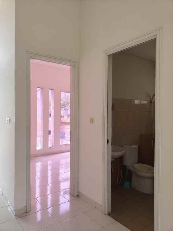 dijual rumah kel wanakerta wana kerta