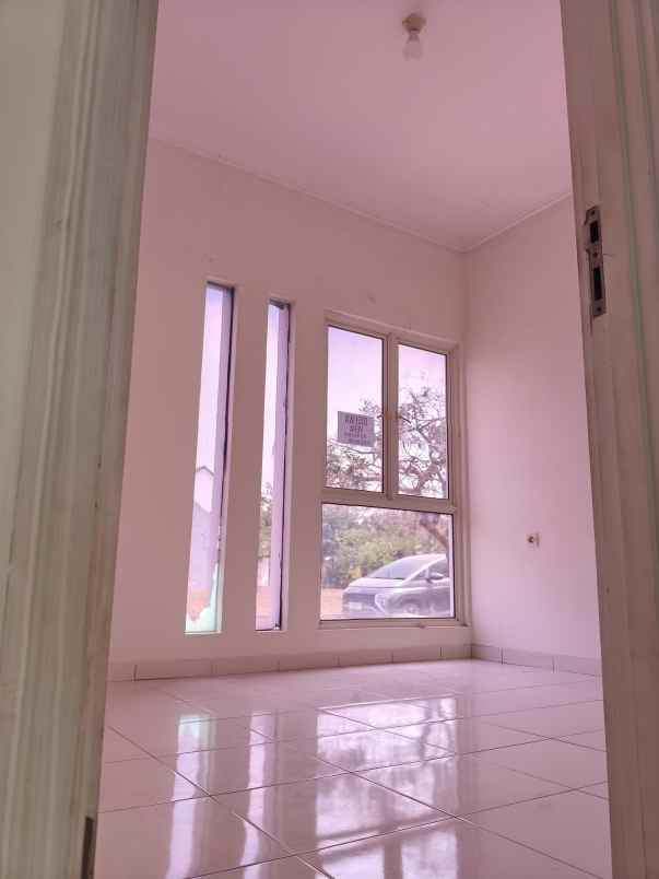 dijual rumah kel wanakerta wana kerta
