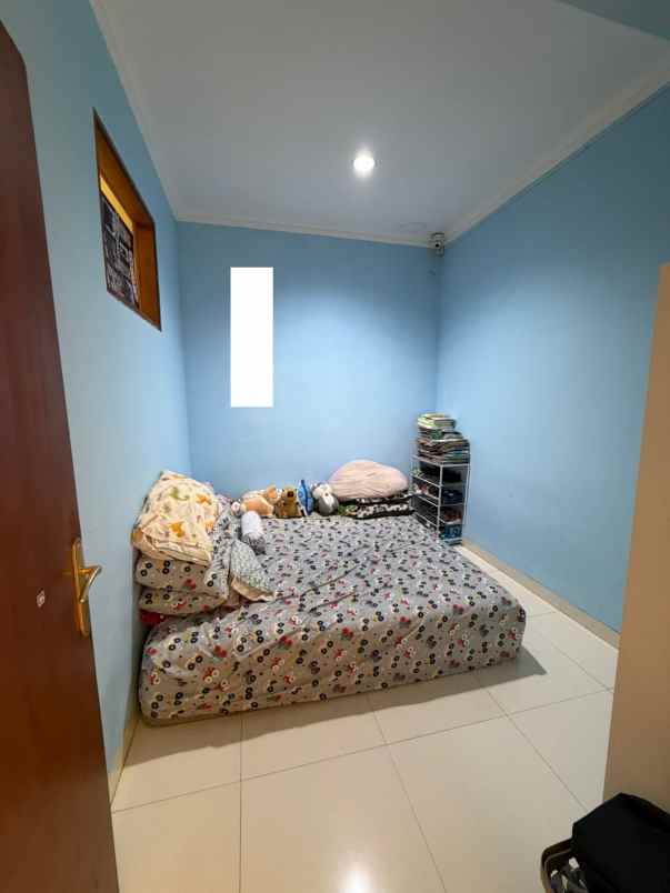 dijual rumah kelapa cengkir kelapa gading