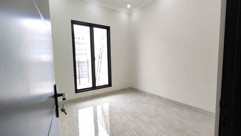 dijual rumah kelapa dua