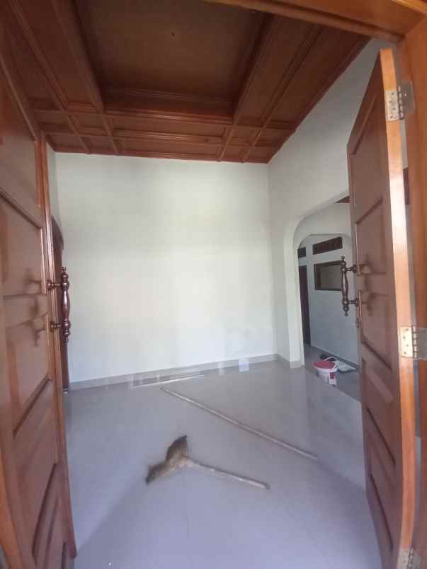 dijual rumah kiarasari permai