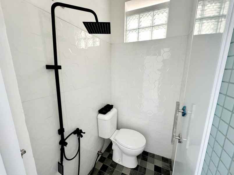 dijual rumah kinanti house jatihandap