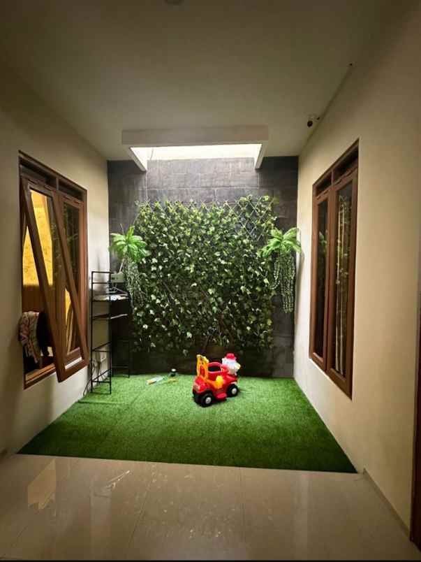 dijual rumah komp permata cimahi