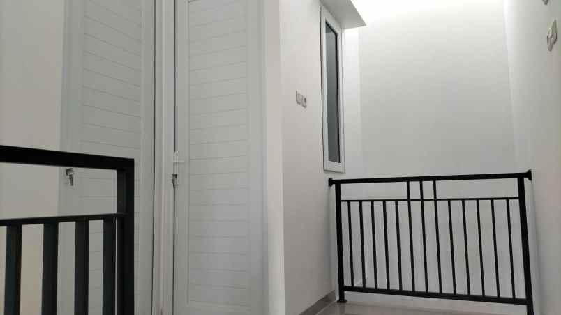 dijual rumah komp walikota kelapa gading