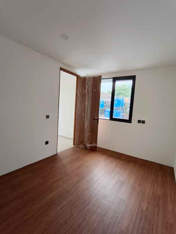 dijual rumah komplek arcamanik bandung